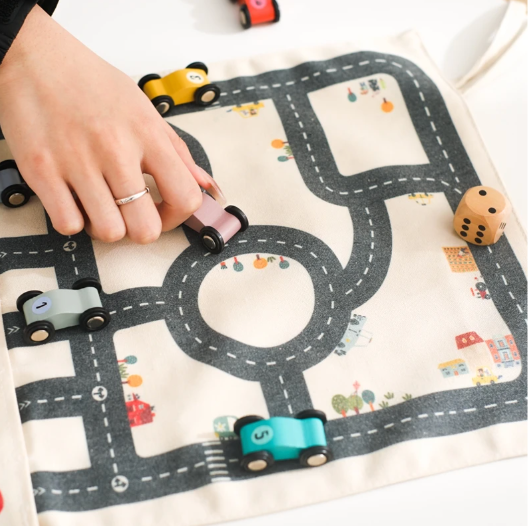 Pista de carro en tela
